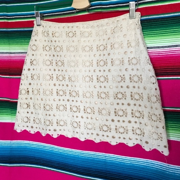 J Crew Lace Eyelet Mini Skirt Scalloped Floral - Picture 1 of 6